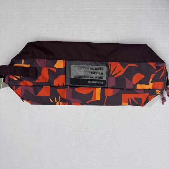 REI Roadtripper Duffle Bag 40 Liter and Medium Pod Bag Travel Sol Geo Raisin NEW - Picture 4 of 6